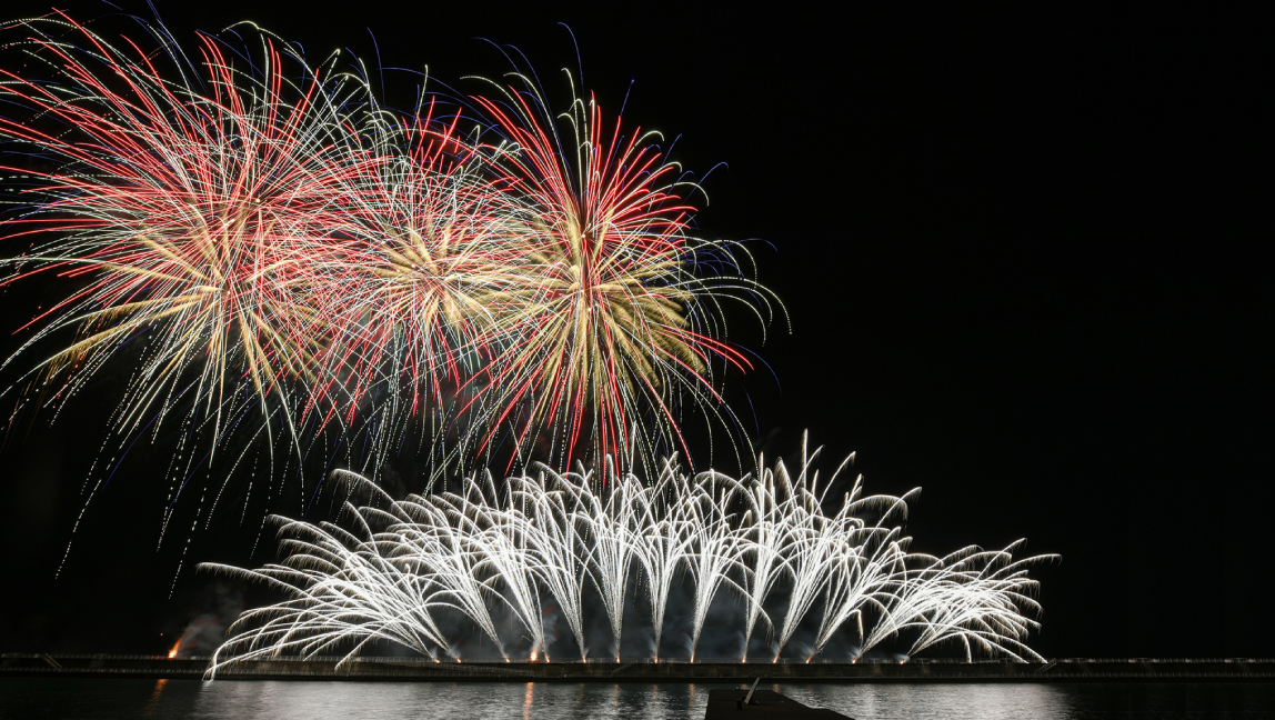 花火イベント「HANABI～ナイトマジック～」