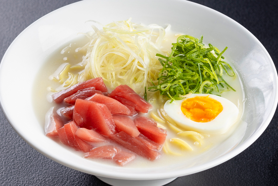 生本マグロラーメン